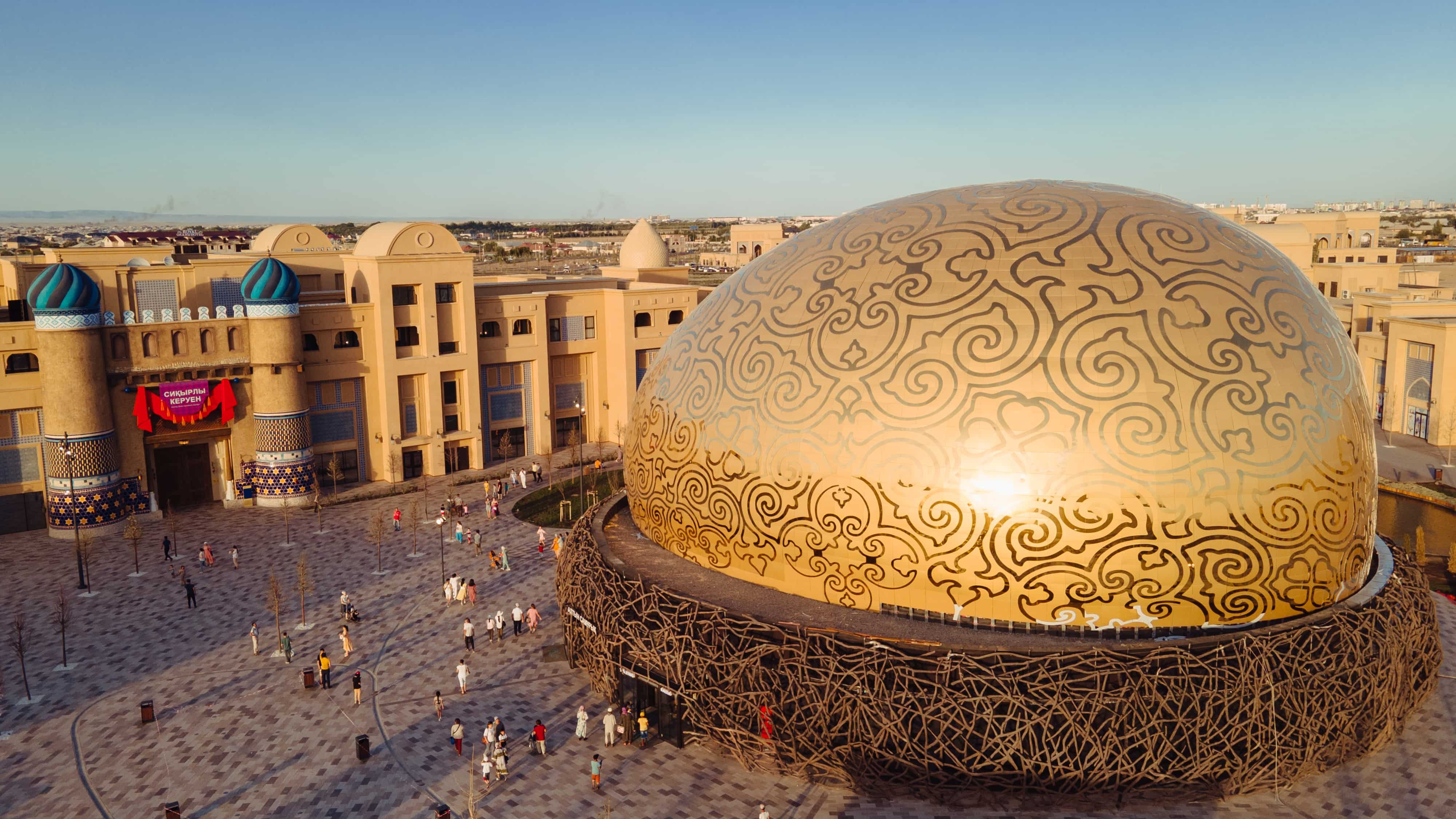 플라잉 시어터 (황금알 극장)